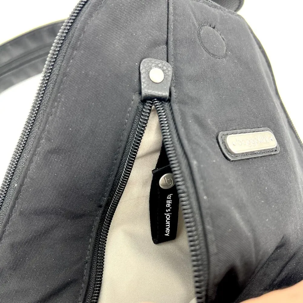 Baggallini Black Metro Convertible Backpack Sling RFID